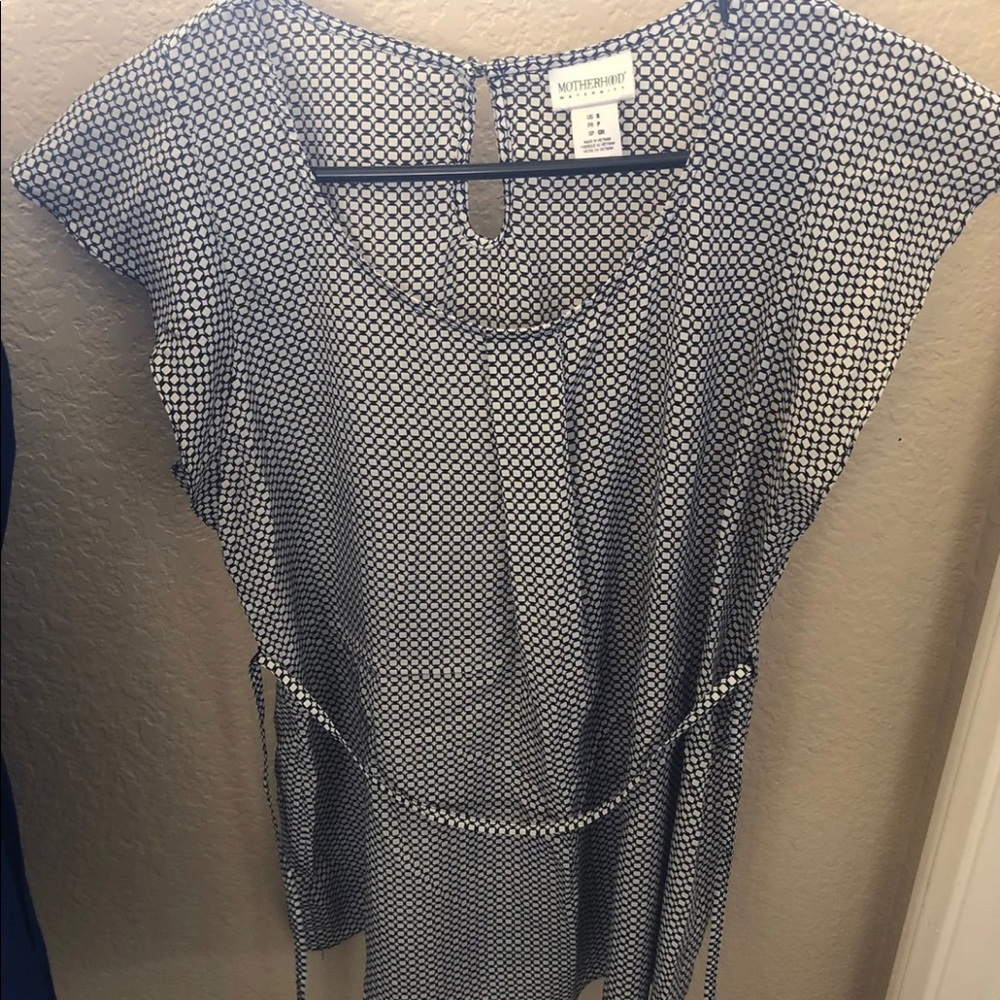 Maternity top bundle - Picture 4 of 5